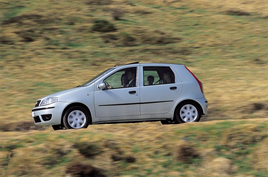  Fiat Punto 5-Door (188) 2003 года  (фото 10 из 36)